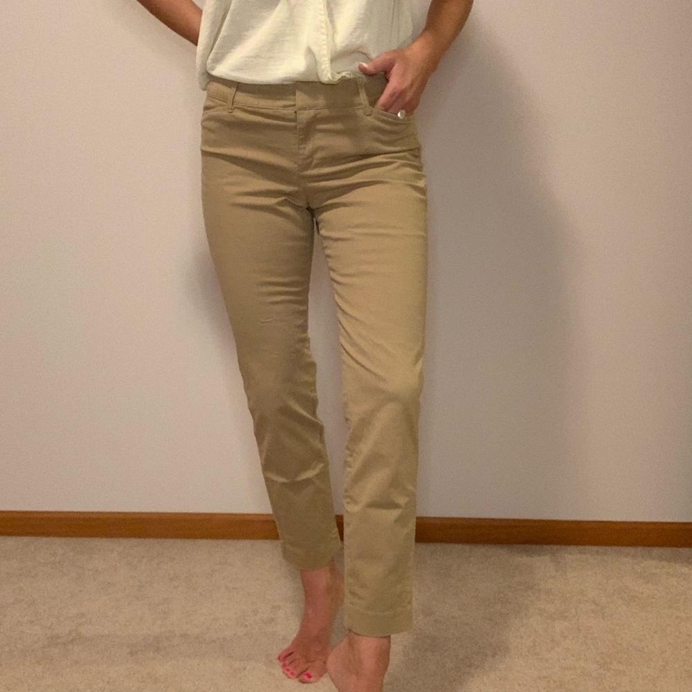 Old Navy cropped ankle khaki pant